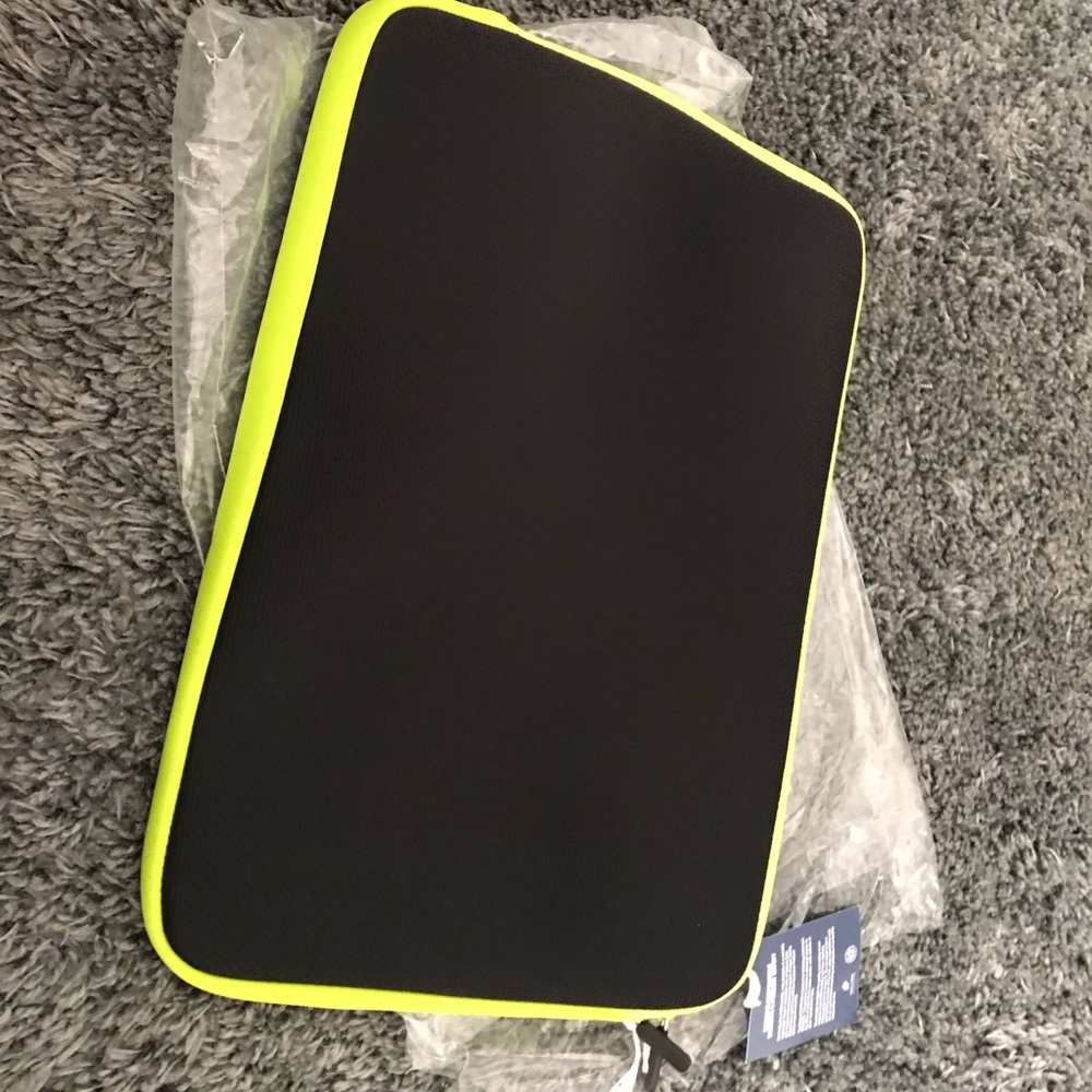 Laptop case - Picture 2 of 3